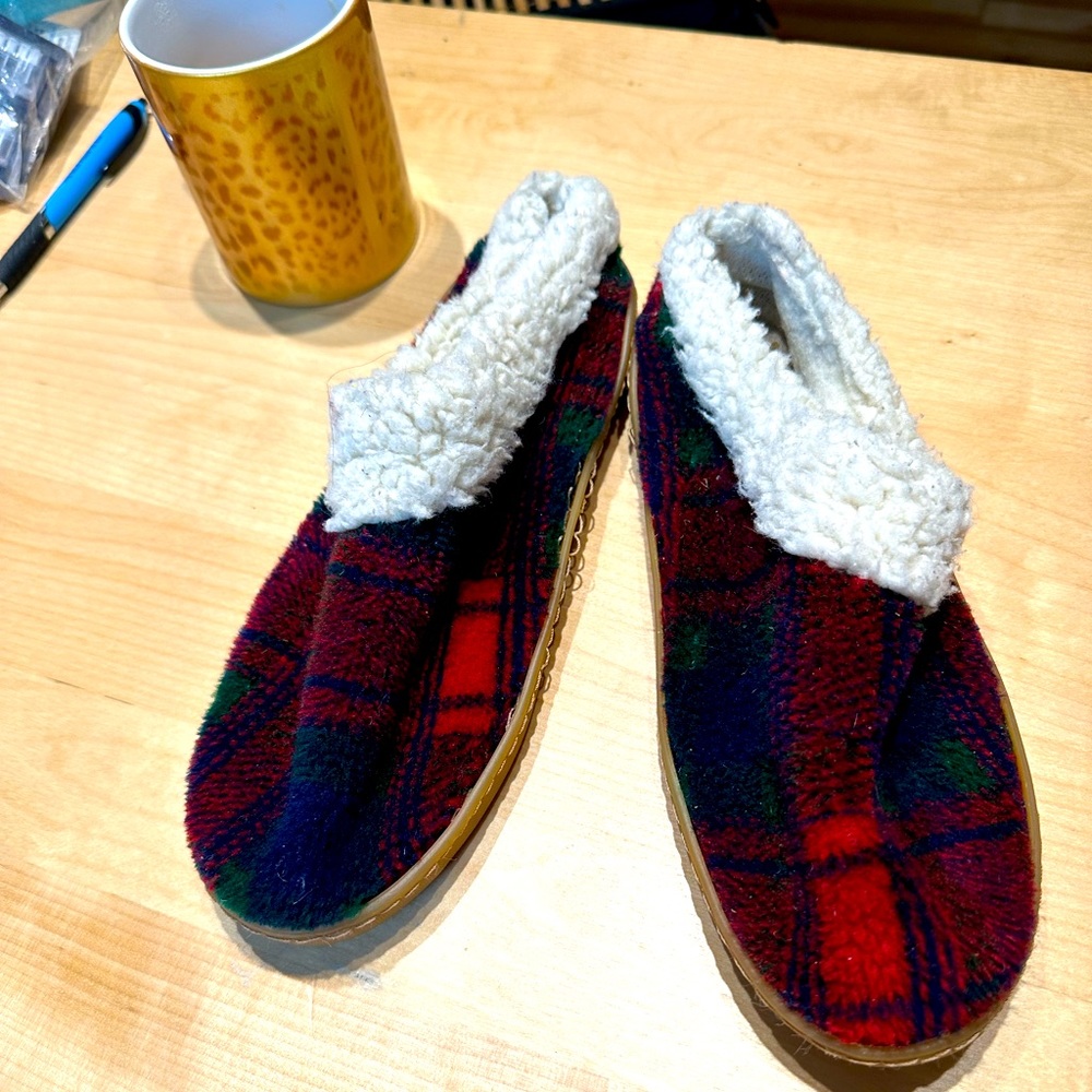 Wool slippers